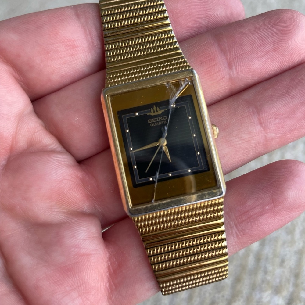 VTG 80's Seiko 22mm Case Gold Tone Unisex Dress Tank Watch V701-5K6A R1 183932